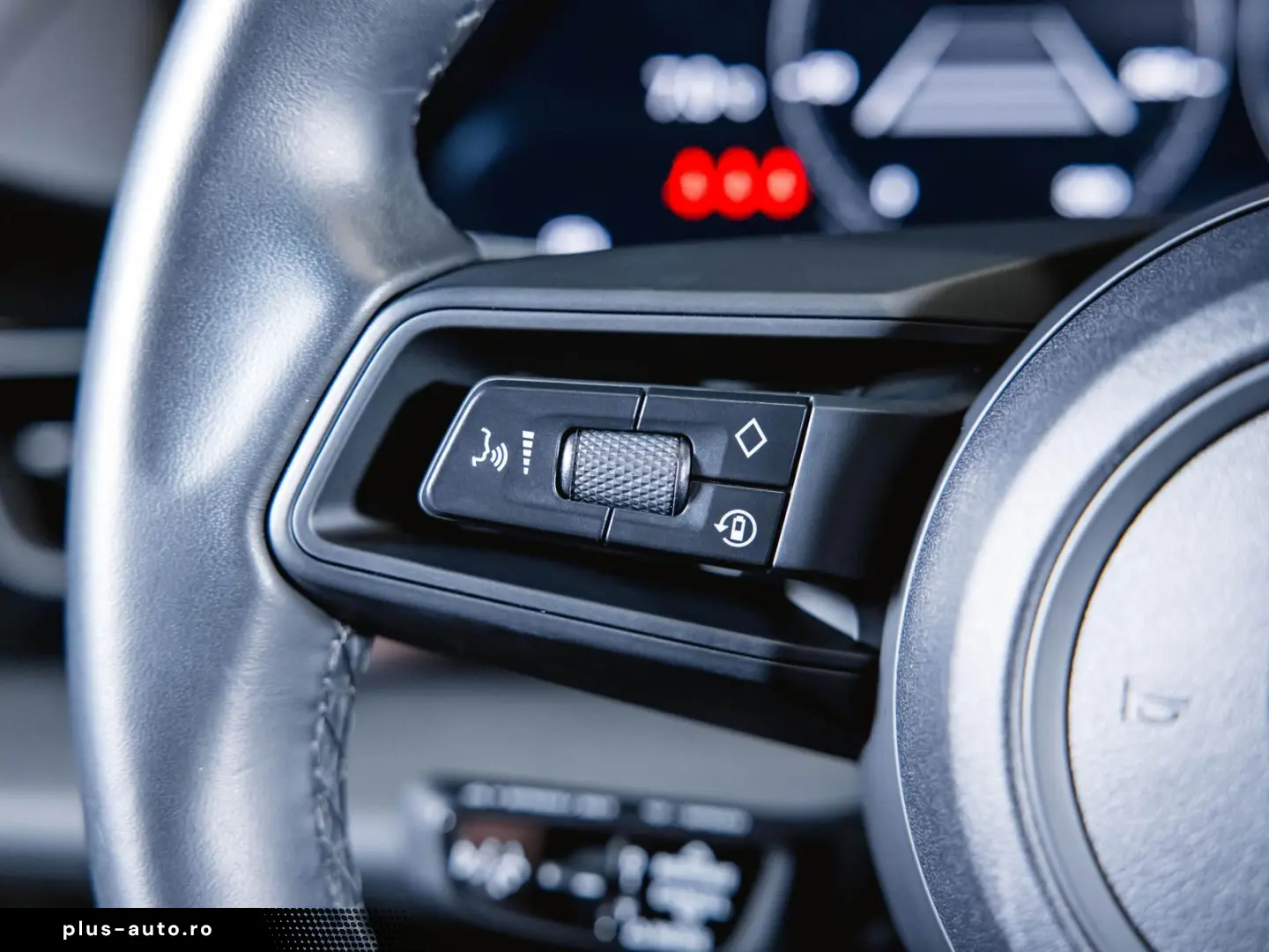 PORSCHE Taycan Sport Turismo  75 Jahre  Panoramadach