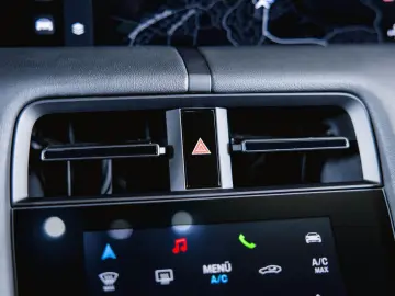 PORSCHE Taycan Sport Turismo  75 Jahre  Panoramadach