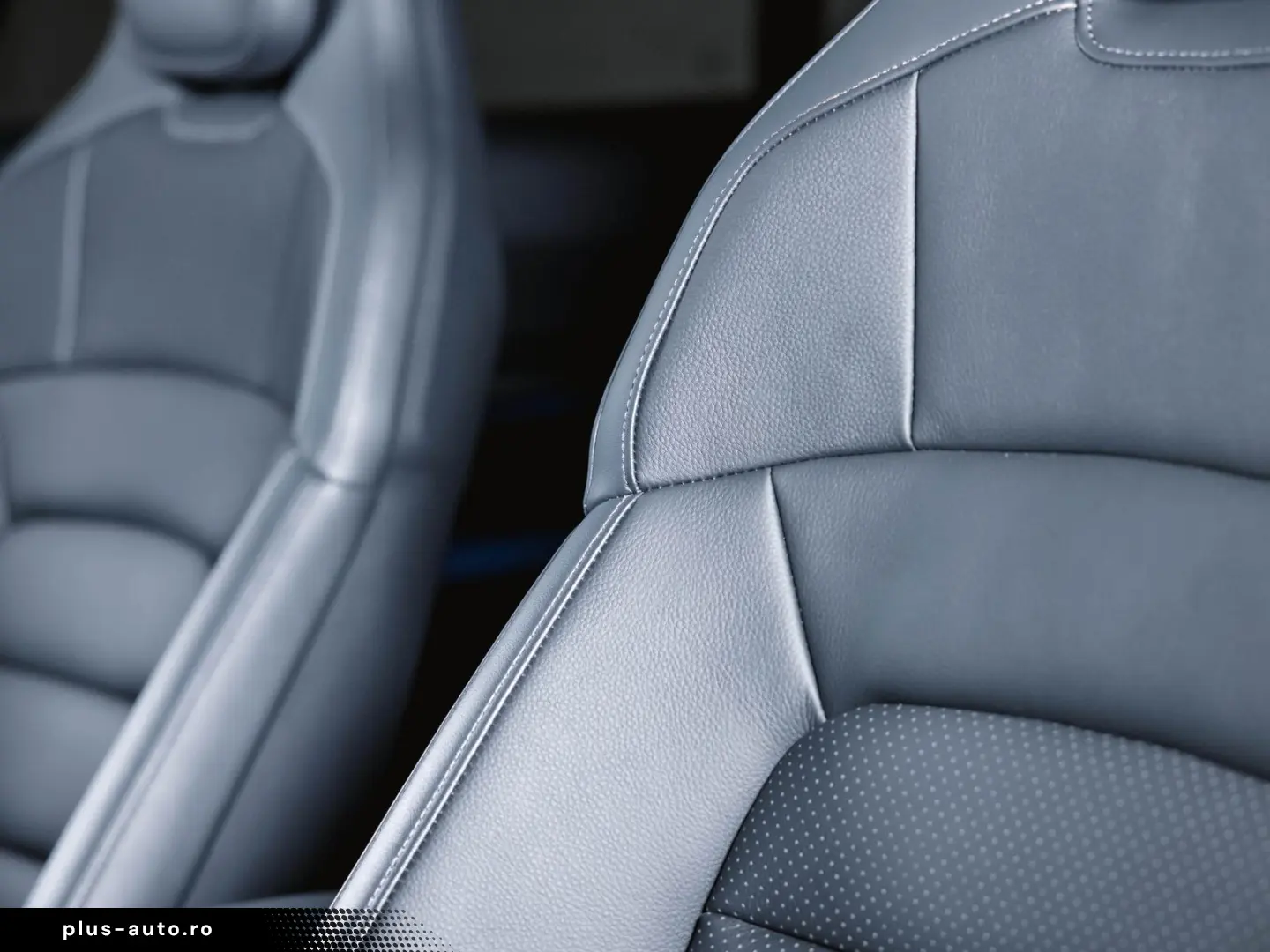 PORSCHE Taycan Sport Turismo  75 Jahre  Panoramadach