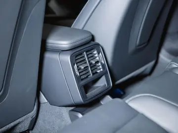 PORSCHE Taycan Sport Turismo  75 Jahre  Panoramadach