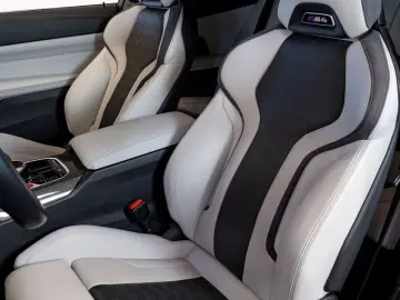 BMW M4 Baureihe M4 Coupe xDrive Competition