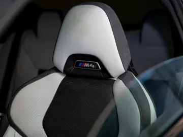 BMW M4 Baureihe M4 Coupe xDrive Competition