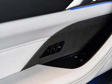 BMW M4 Baureihe M4 Coupe xDrive Competition