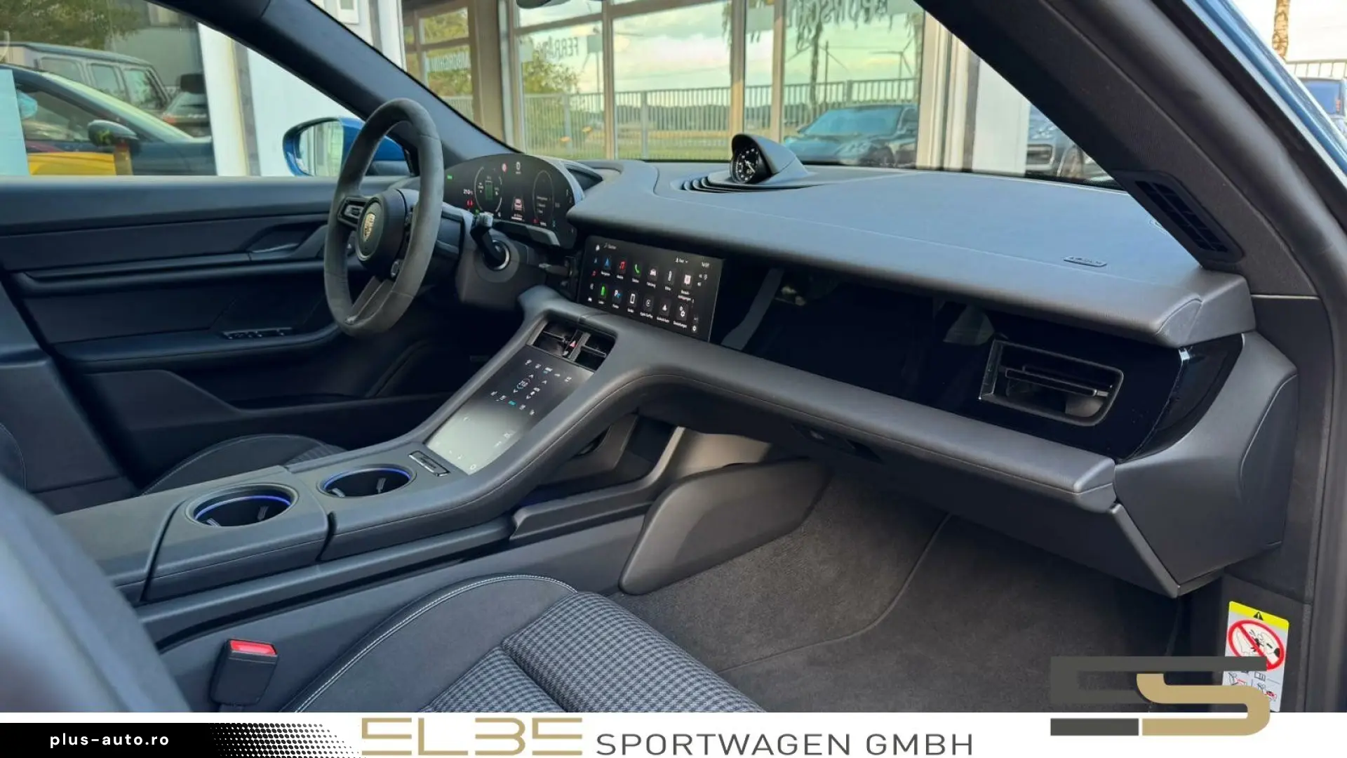 PORSCHE Taycan Plus Sport Turismo MASSAGE 360  ACC PANO