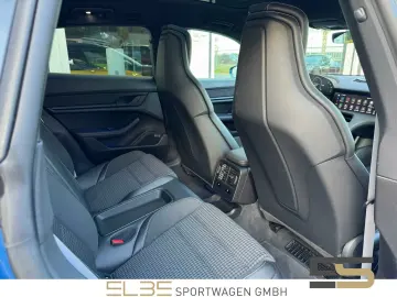 PORSCHE Taycan Plus Sport Turismo MASSAGE 360  ACC PANO