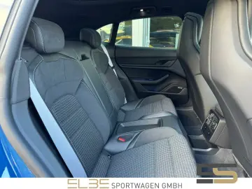 PORSCHE Taycan Plus Sport Turismo MASSAGE 360  ACC PANO