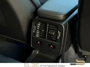 PORSCHE Taycan Plus Sport Turismo MASSAGE 360  ACC PANO