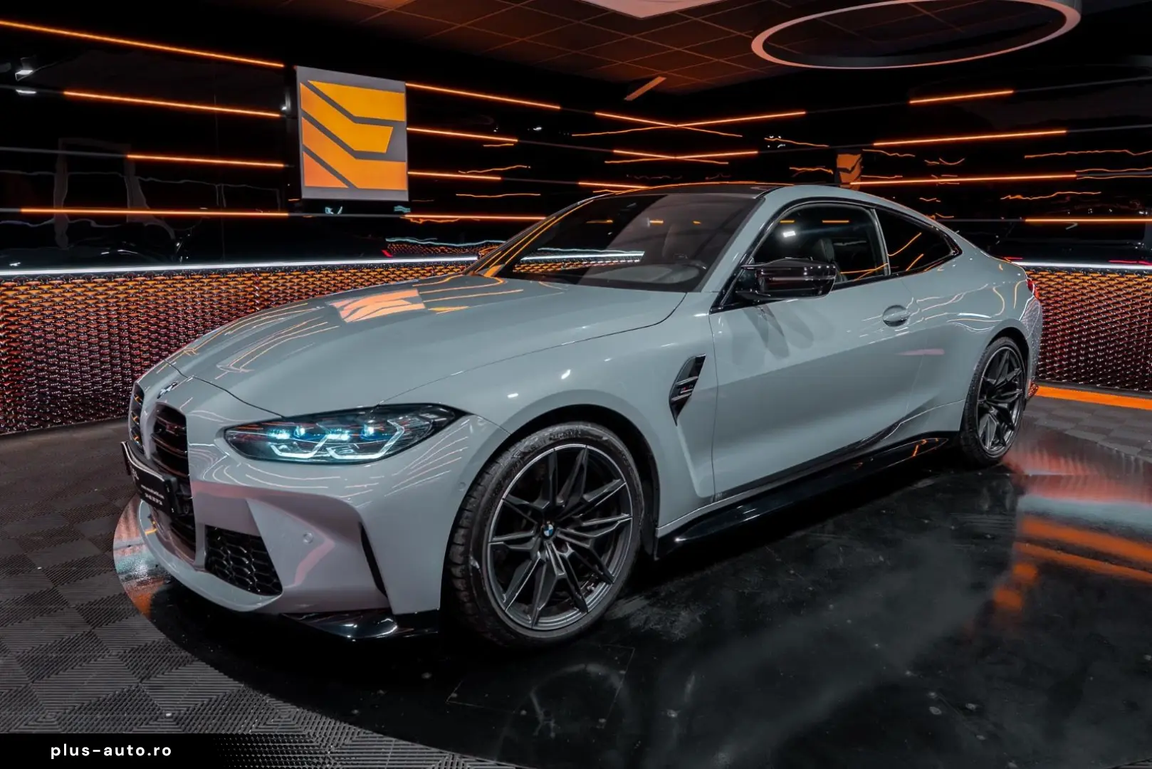 BMW M4 Coupe Competition 360  HUD Harman Kardon