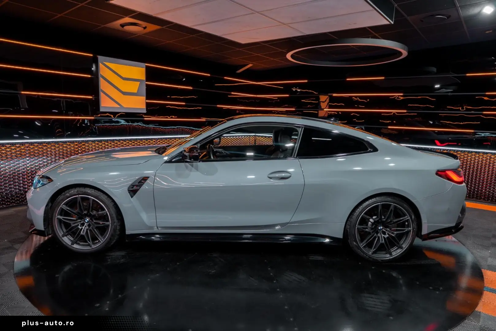 BMW M4 Coupe Competition 360  HUD Harman Kardon