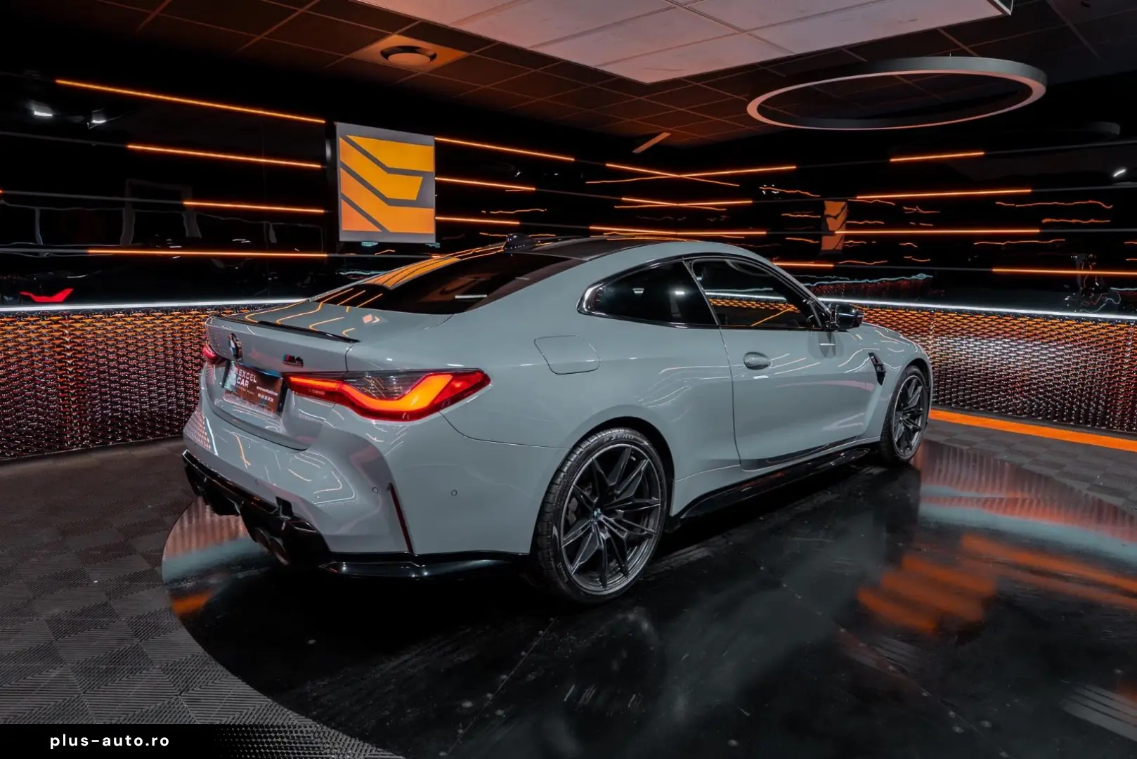 BMW M4 Coupe Competition 360  HUD Harman Kardon