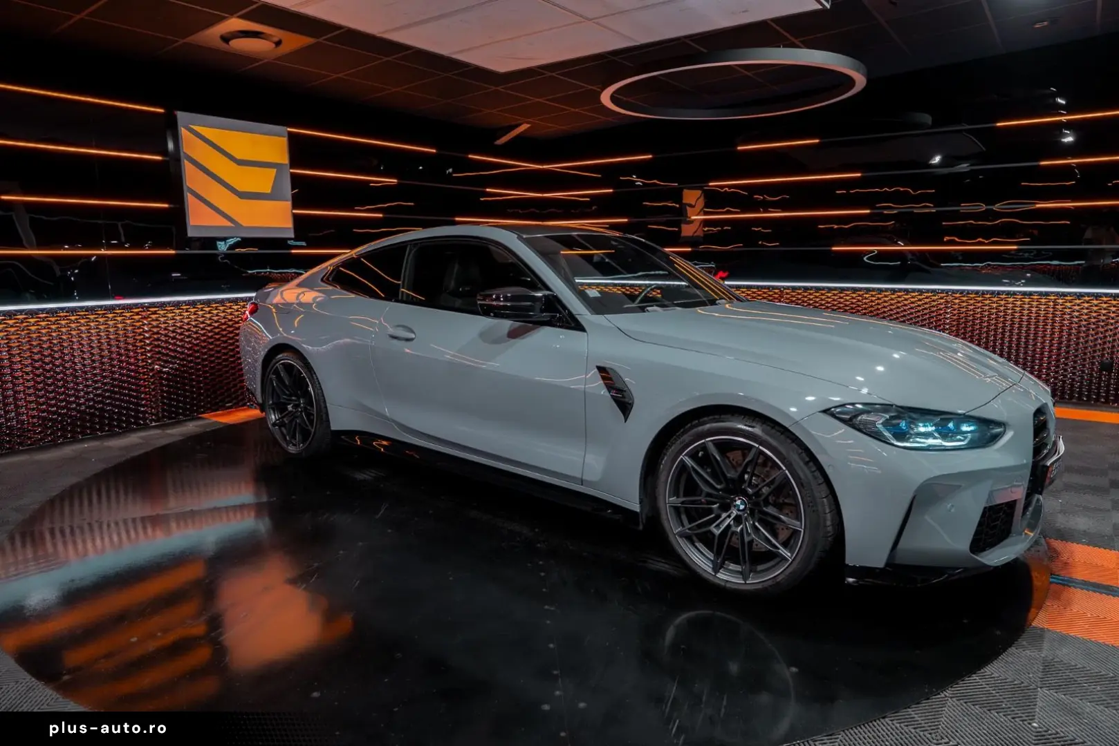 BMW M4 Coupe Competition 360  HUD Harman Kardon