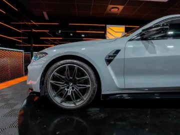 BMW M4 Coupe Competition 360  HUD Harman Kardon