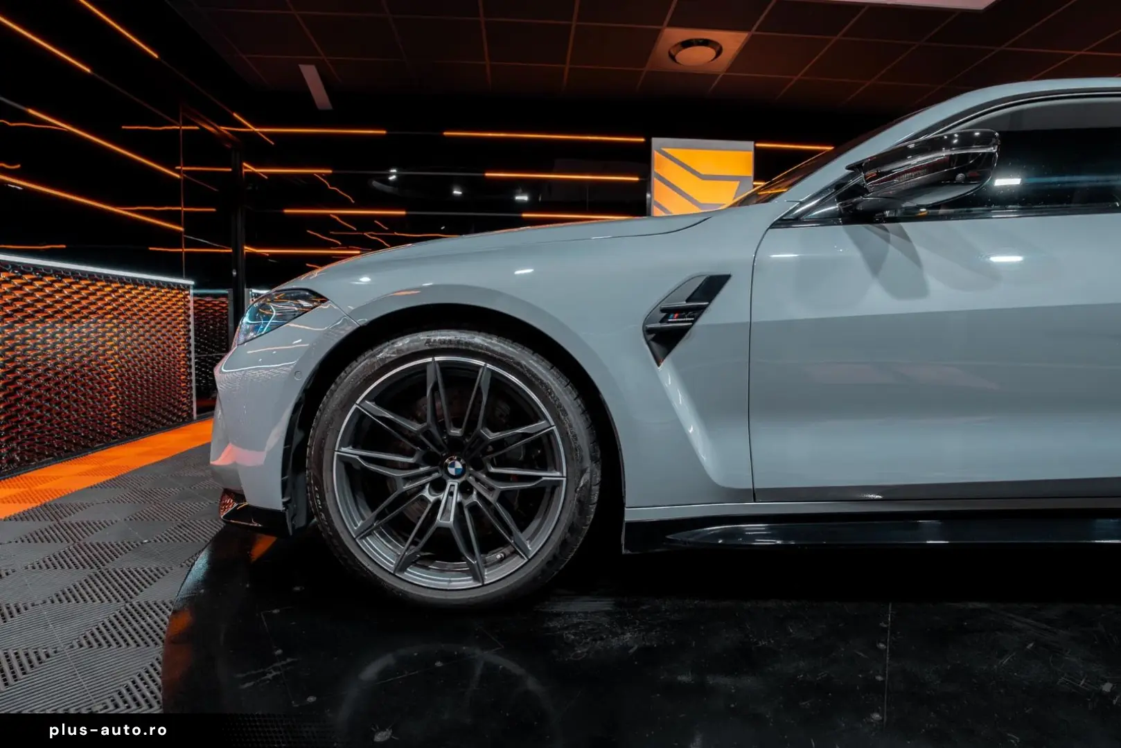 BMW M4 Coupe Competition 360  HUD Harman Kardon