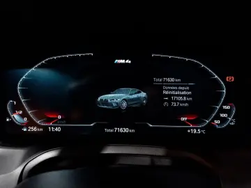 BMW M4 Coupe Competition 360  HUD Harman Kardon