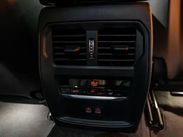 BMW M4 Coupe Competition 360  HUD Harman Kardon