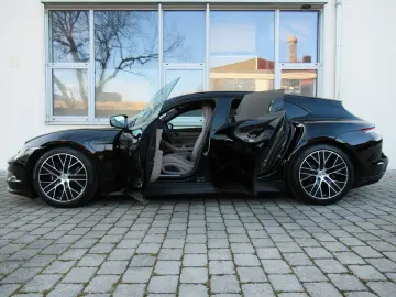 PORSCHE MY25 SPORT TURISMO FOND RSE TV HEAD ACC®PERF 360