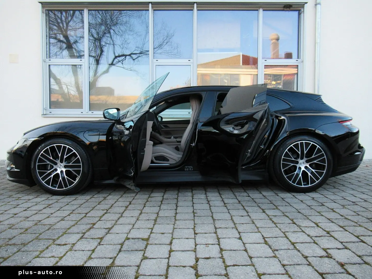 PORSCHE MY25 SPORT TURISMO FOND RSE TV HEAD ACC®PERF 360