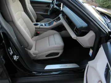 PORSCHE MY25 SPORT TURISMO FOND RSE TV HEAD ACC®PERF 360