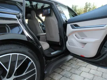 PORSCHE MY25 SPORT TURISMO FOND RSE TV HEAD ACC®PERF 360