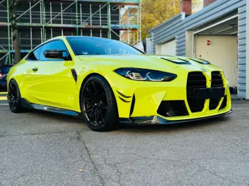 BMW M4 Coupe Competition  AKRA S-Sitze  M-CARBON