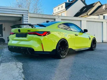 BMW M4 Coupe Competition  AKRA S-Sitze  M-CARBON