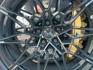 BMW M4 Coupe Competition  AKRA S-Sitze  M-CARBON