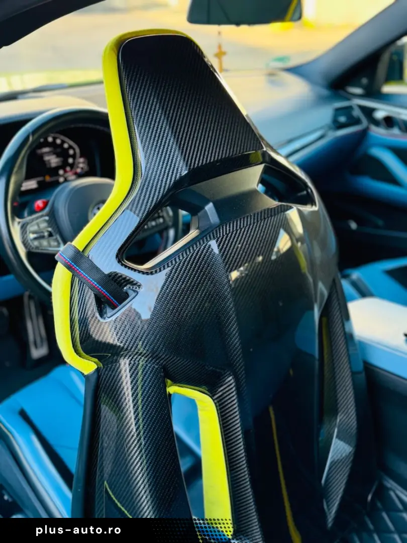 BMW M4 Coupe Competition  AKRA S-Sitze  M-CARBON