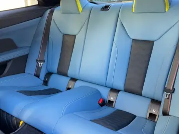 BMW M4 Coupe Competition  AKRA S-Sitze  M-CARBON