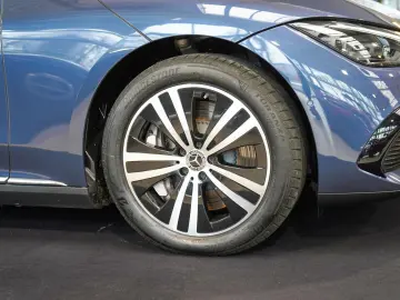 MERCEDES-BENZ EQE 300 Edition Electric Art 22kW Burm&hellip;