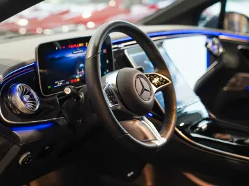 MERCEDES-BENZ EQE 300 Edition Electric Art 22kW Burm&hellip;