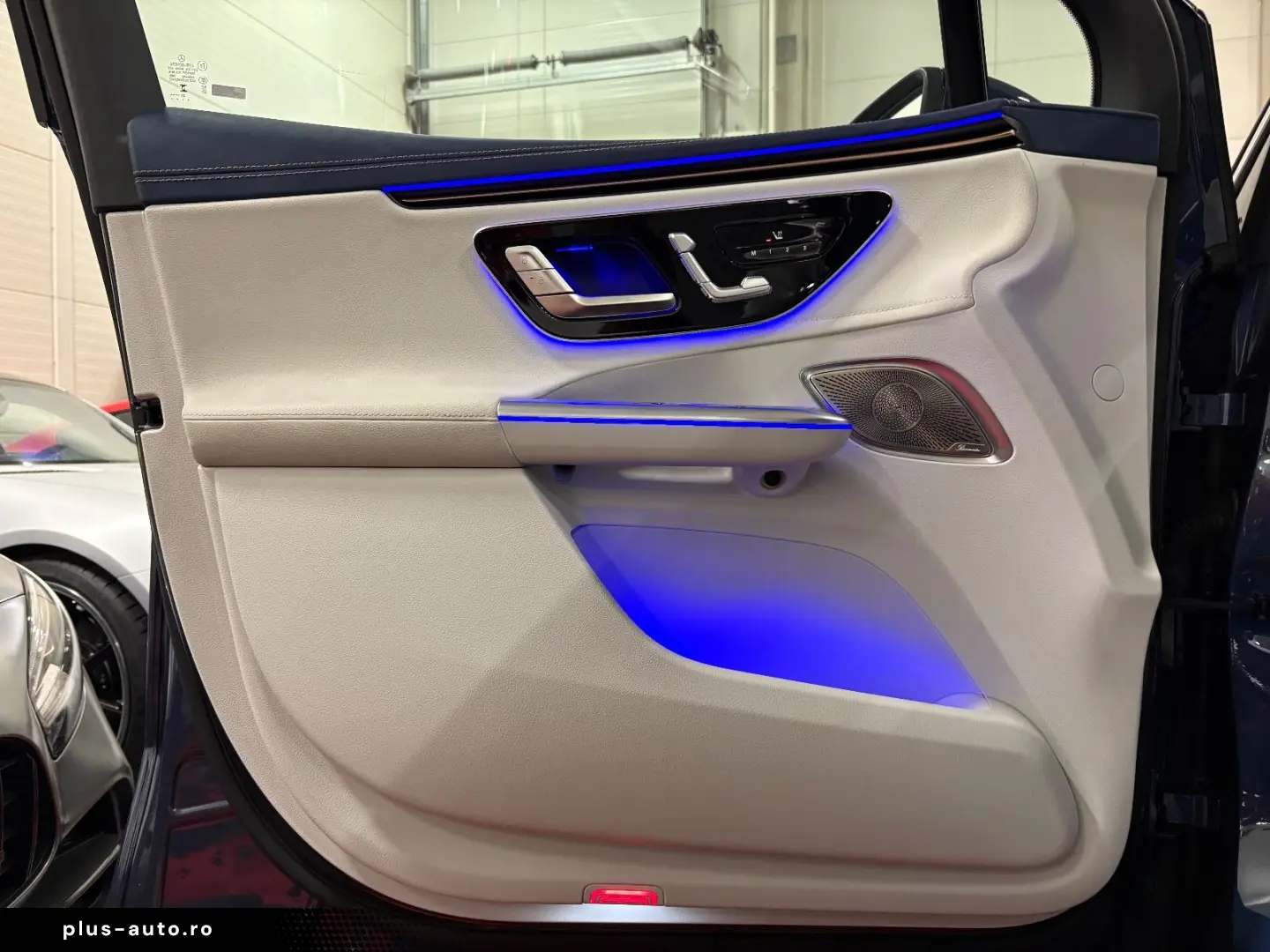 MERCEDES-BENZ EQE SUV 500 AMG 4MATIC BURM LED CARPLAY 360