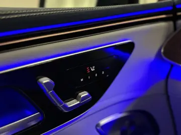 MERCEDES-BENZ EQE SUV 500 AMG 4MATIC BURM LED CARPLAY 360