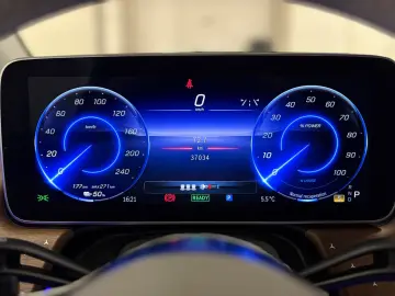 MERCEDES-BENZ EQE SUV 500 AMG 4MATIC BURM LED CARPLAY 360