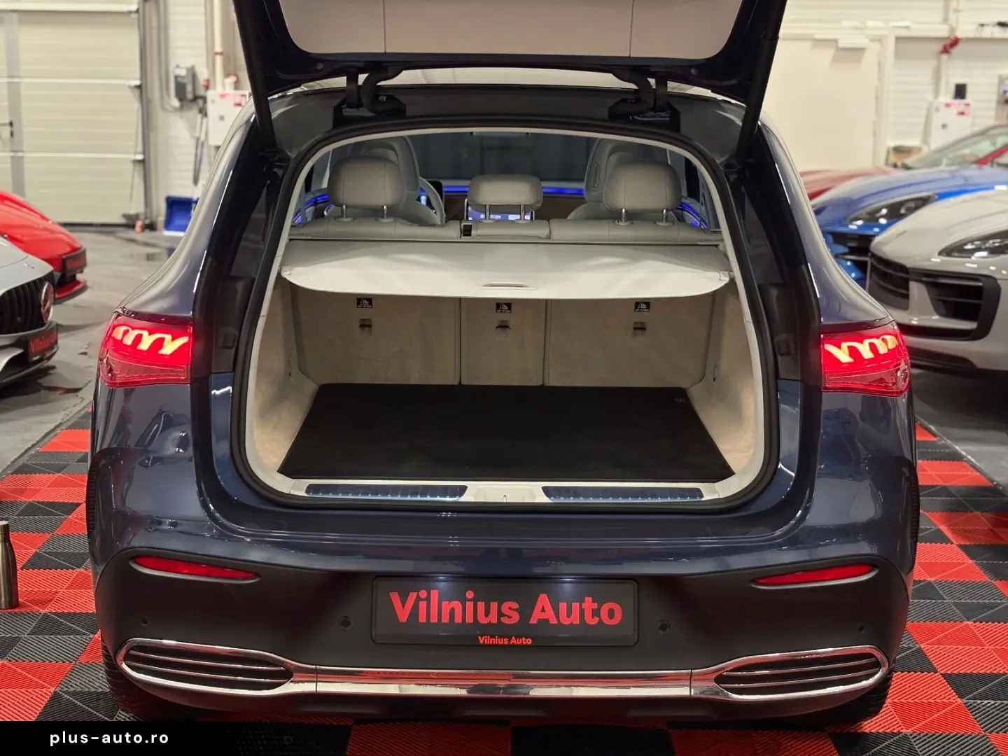 MERCEDES-BENZ EQE SUV 500 AMG 4MATIC BURM LED CARPLAY 360