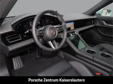 PORSCHE Taycan BOSE Luftfederung Panoramadach LED-Matrix