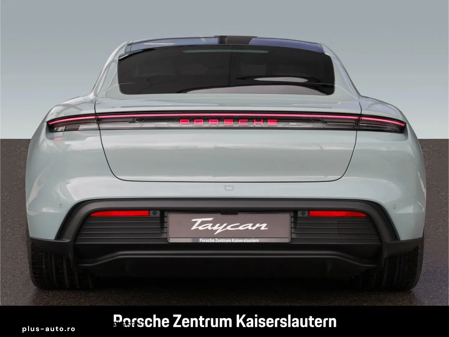 PORSCHE Taycan BOSE Luftfederung Panoramadach LED-Matrix