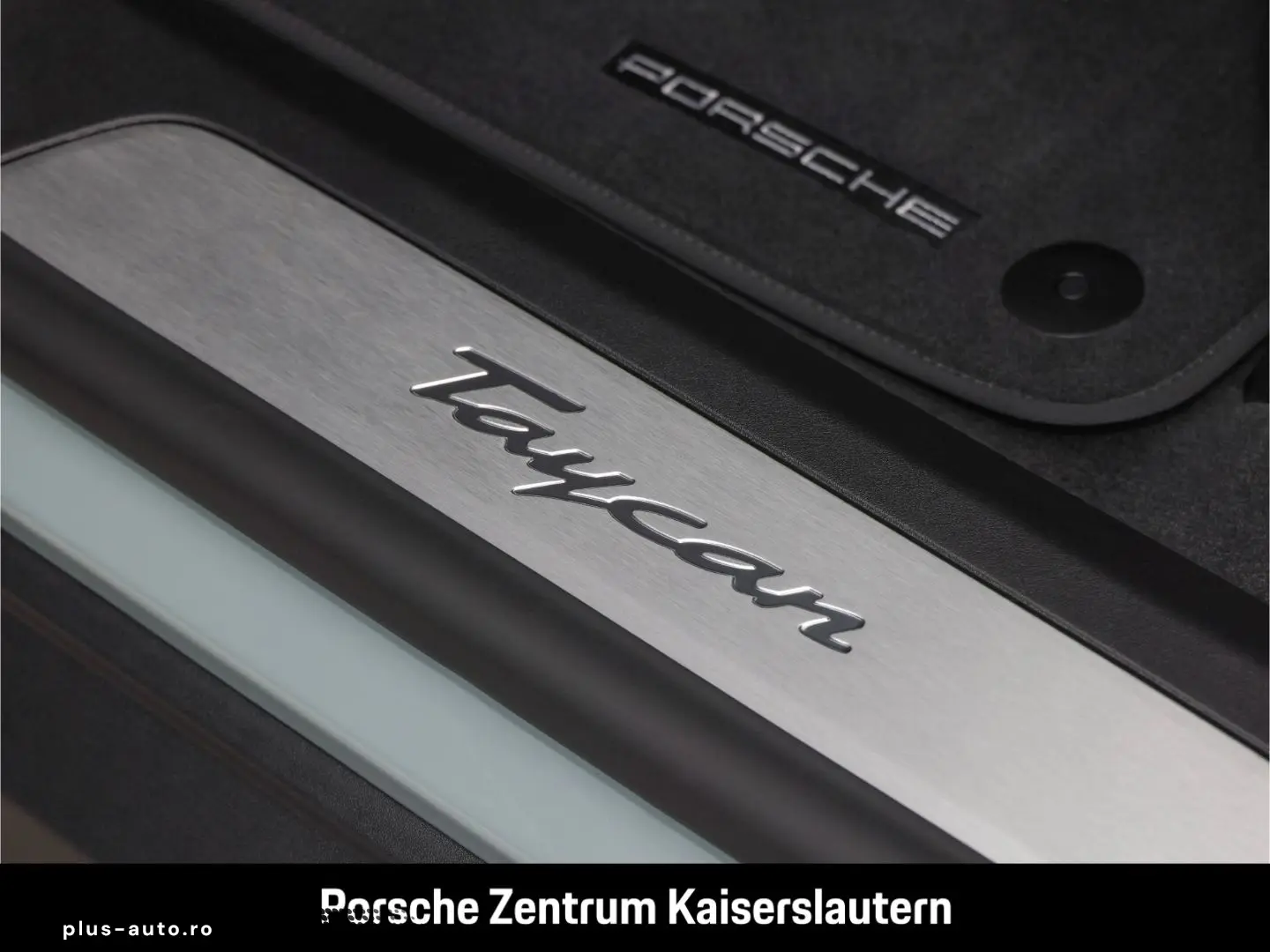 PORSCHE Taycan BOSE Luftfederung Panoramadach LED-Matrix