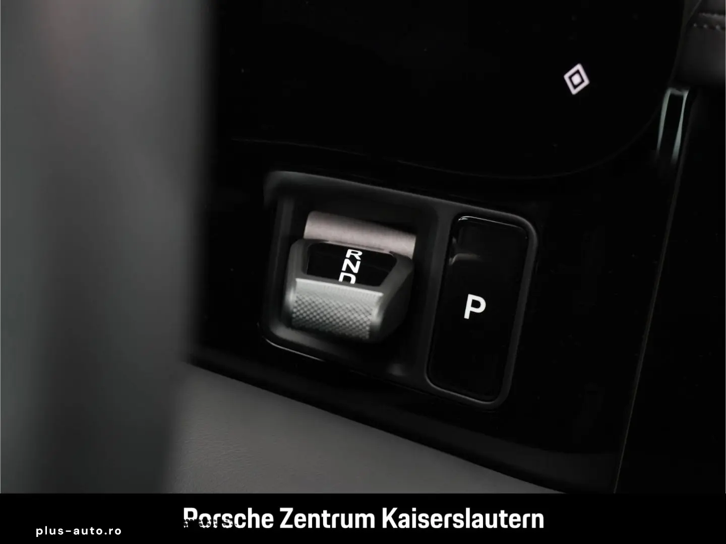PORSCHE Taycan BOSE Luftfederung Panoramadach LED-Matrix