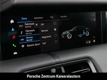 PORSCHE Taycan BOSE Luftfederung Panoramadach LED-Matrix