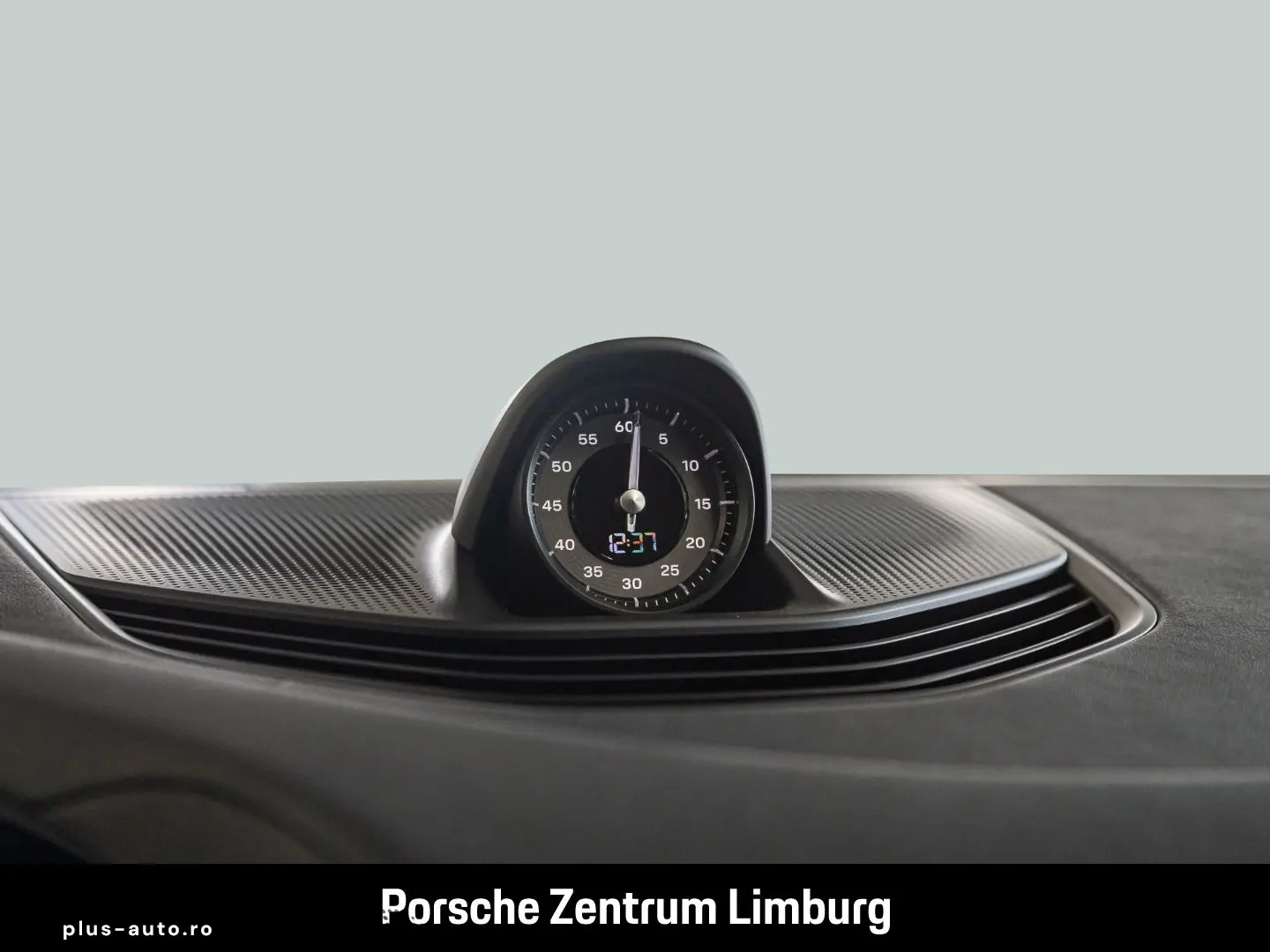 PORSCHE Taycan InnoDrive LED-Matrix Rückfahrkamera BOSE