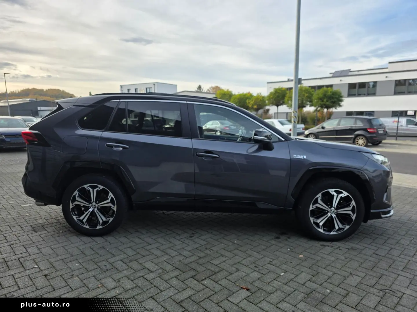 TOYOTA RAV 4 2.5 Plug-in Hybrid Pano Leder HUD JBL 360