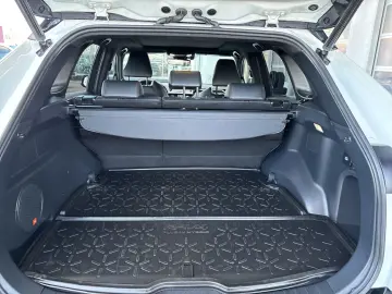 TOYOTA RAV 4 Plug-in Hybrid 4x4 El. Panodach Navi Leder