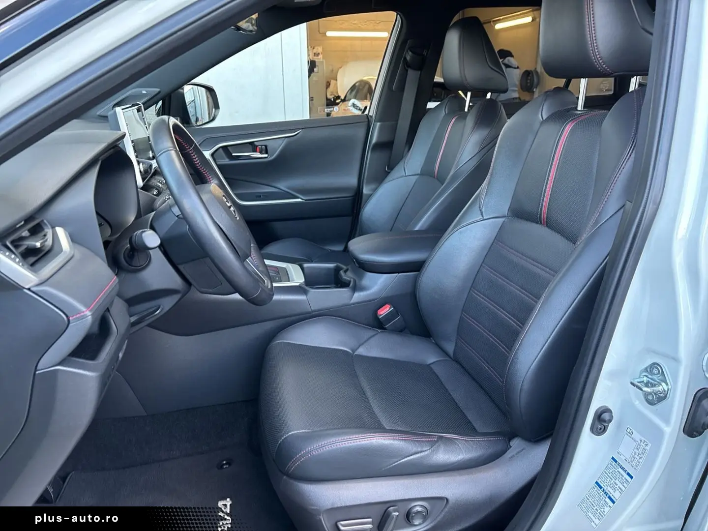 TOYOTA RAV 4 Plug-in Hybrid 4x4 El. Panodach Navi Leder