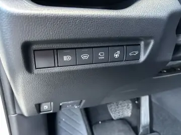 TOYOTA RAV 4 Plug-in Hybrid 4x4 El. Panodach Navi Leder