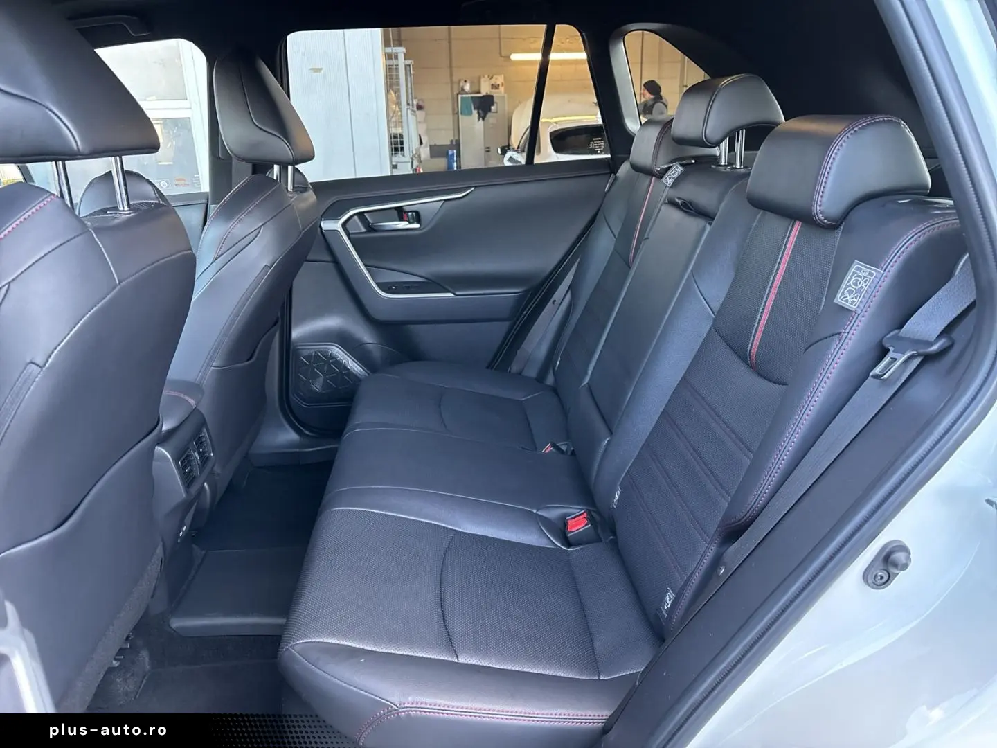 TOYOTA RAV 4 Plug-in Hybrid 4x4 El. Panodach Navi Leder