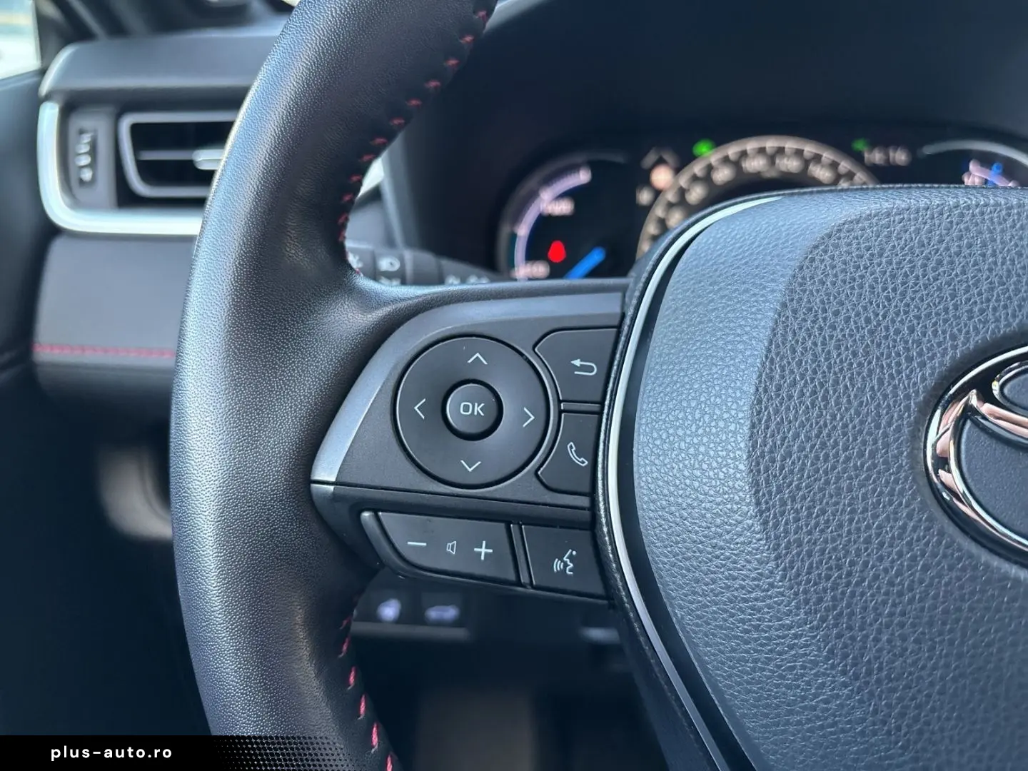 TOYOTA RAV 4 Plug-in Hybrid 4x4 El. Panodach Navi Leder