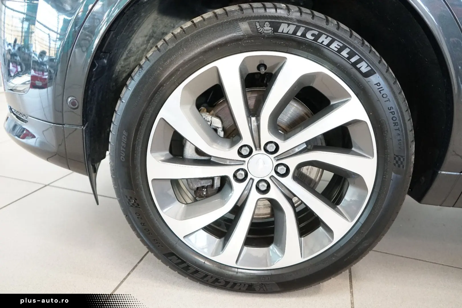 LAND ROVER Discovery Sport P300e Hybrid R-Dynamic HSE AWD