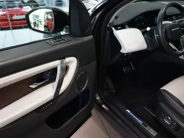 LAND ROVER Discovery Sport P300e Hybrid R-Dynamic HSE AWD