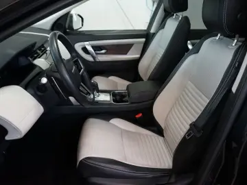 LAND ROVER Discovery Sport P300e Hybrid R-Dynamic HSE AWD