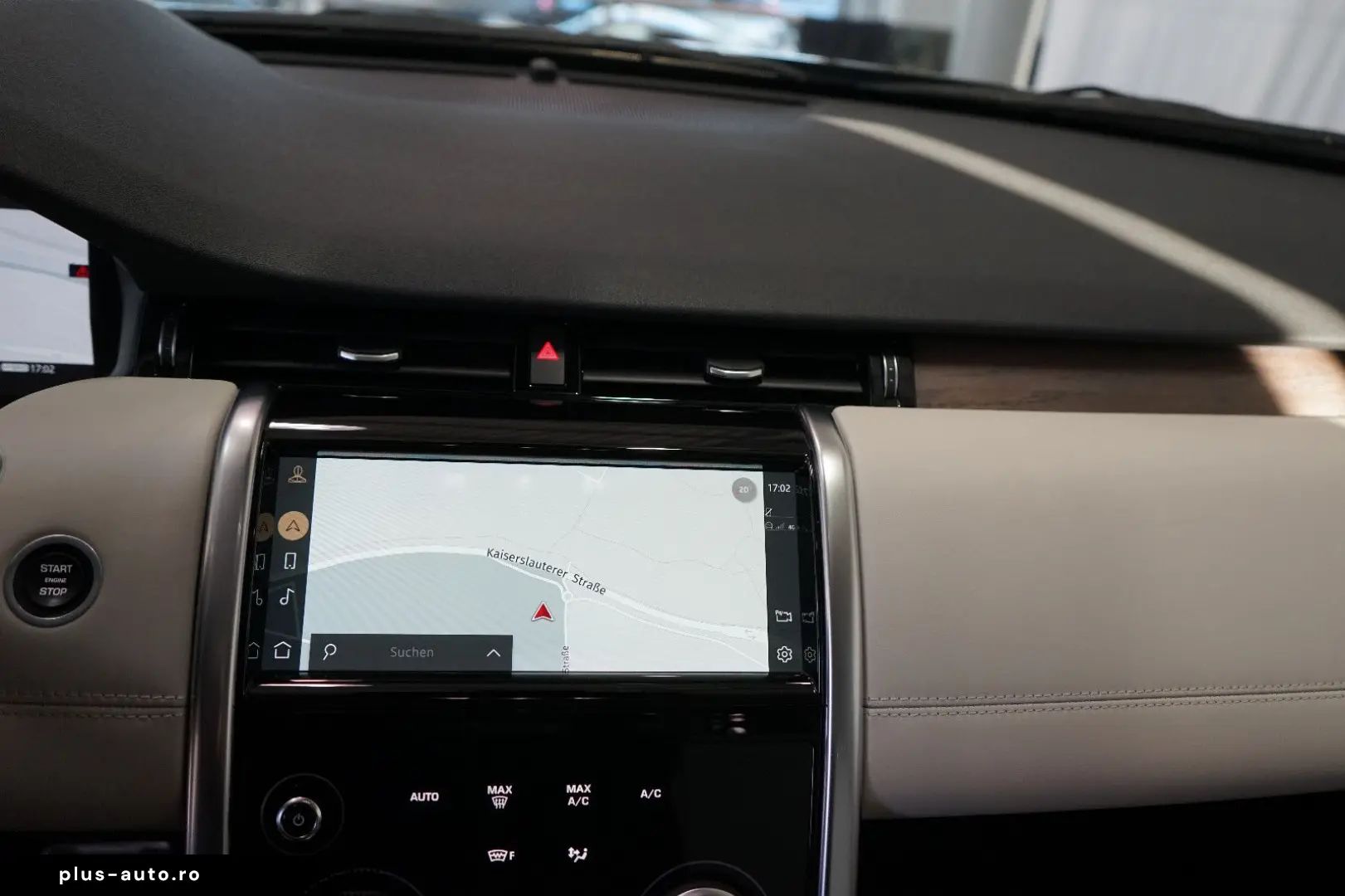 LAND ROVER Discovery Sport P300e Hybrid R-Dynamic HSE AWD